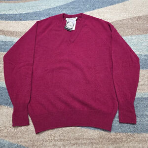 Clansman Made in Scotland 100% Wool V-Neck Sweater Burgundy Size 40 NWT